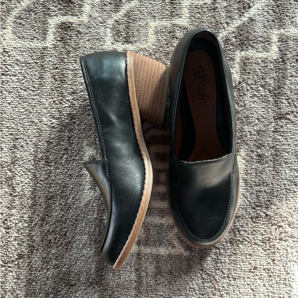 Black loafer style heals